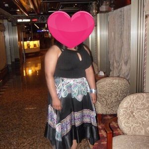 🎁 Evening dress w/ flowing bottom